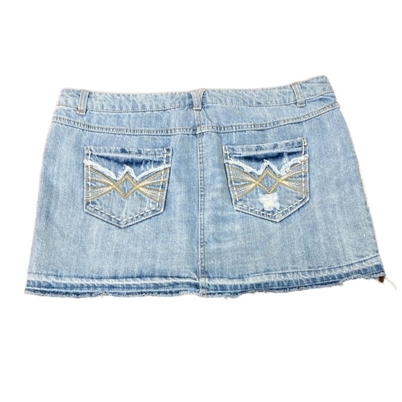 Vintage Mudd Y2K 2000's Low Rise Denim Mini Skirt Fray Hem Destroyed distressed - Picture 3 of 12